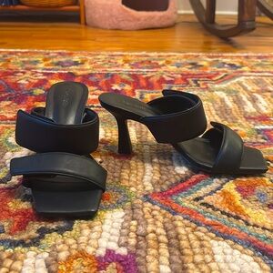 BARELY WORN Open Edit Heels